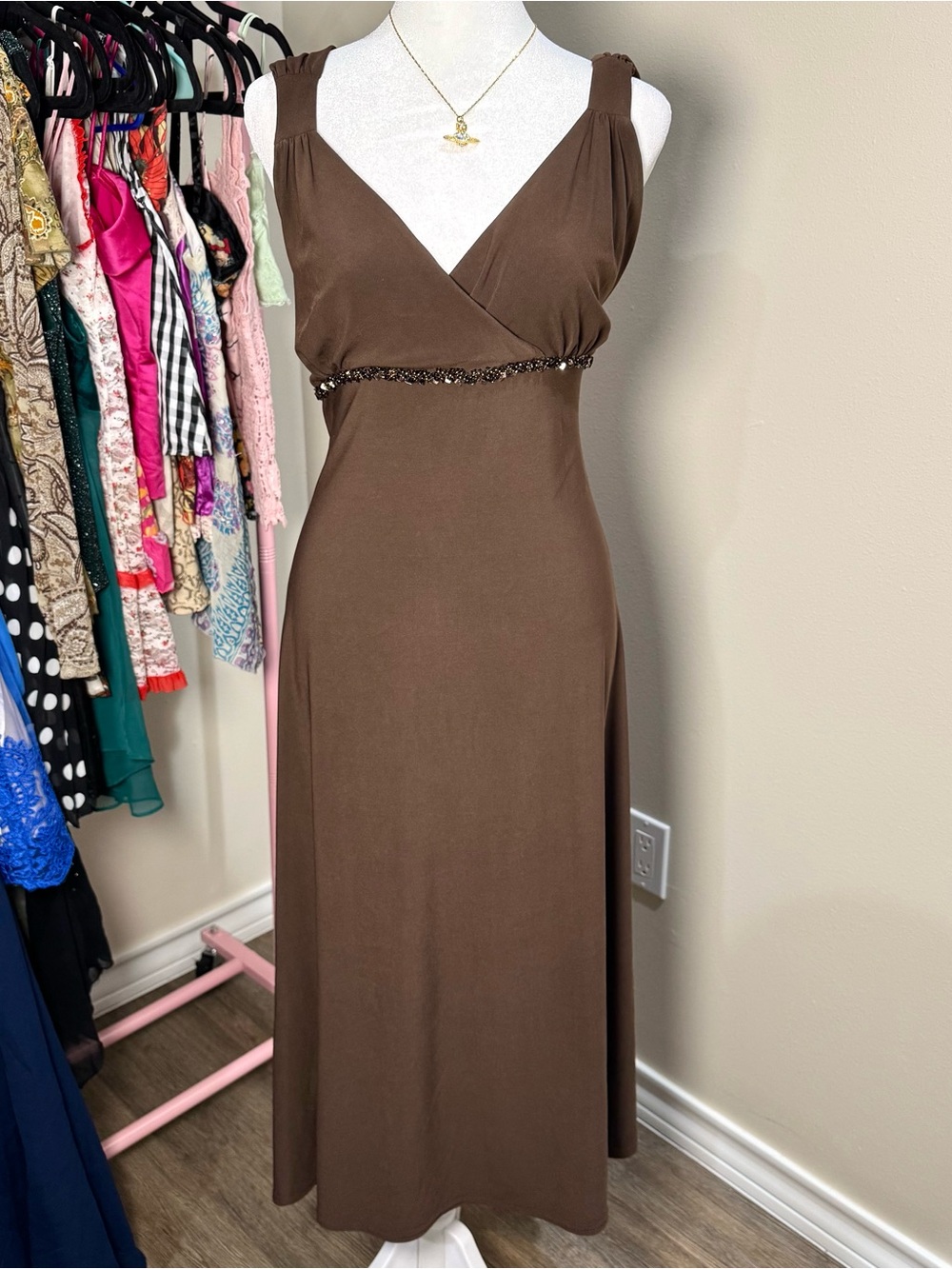 Brown V-Neck Evening Beaded Waist Women’s Size 14 Fairy Minimalist Chic Dress